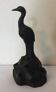 Jarrón antiguo Wedgwood negro flor basalto rana cigüeña pájaro ojos de vidrio Art Deco - Imagen 1 de 12