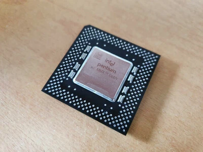 Pentium MMX 233MHz - Socket 7 Intel CPU - Image 1 of 2