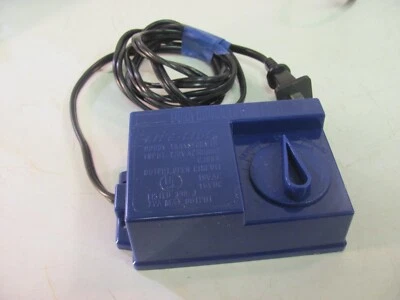 HO & N Scale Life-Like DC Hobby Transformer 390-J Power Pack Controller - Image 1 of 4