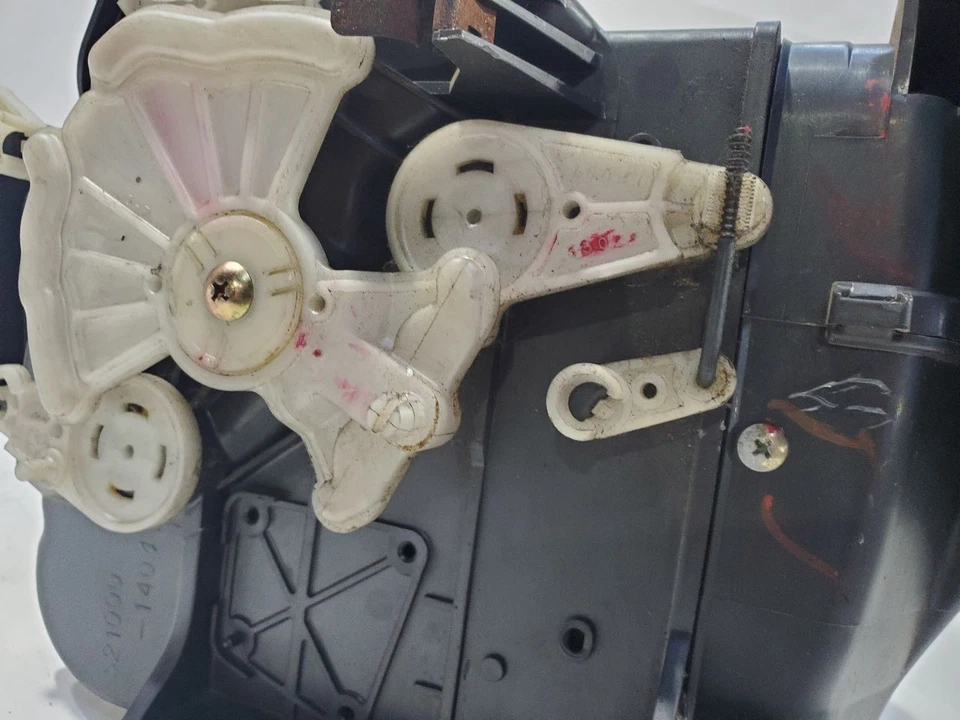 ISUZU 1999 2000 2001 Vehicross OEM AC evaporador carcasa con motor soplador Foto 1 de 4