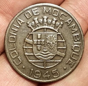 Moneda de 1 escudo portugués Mozambique 1945 (¡ESCASA! XF+!) - Imagen 1 de 2