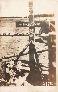 Quentin Roosevelt's RPPC Burial Site & Wooden Cross Chamery, France WWI 1918 A47 - Bild 1 von 2