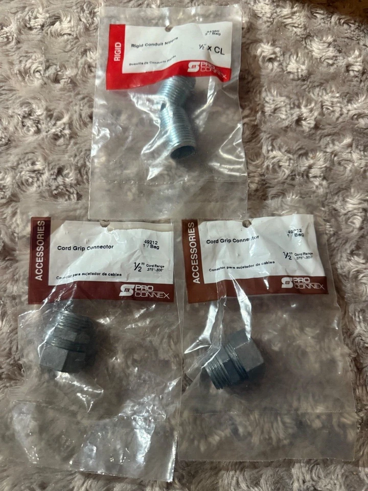 2 Sigma Electric 49212 Cord Grip Connector 1/2 in. & Rigid Conduit Nipple 44360 - Image 1 of 1