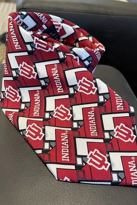 Indiana Hoosiers Corbata Para Hombres Águila Prendas para el Cuello Seda Universidad Rojo Logo IU Foto 1 de 4