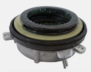 04 thru 14 F-150 OEM Genuine Ford Parts IWE 4WD Auto Hub Lock Actuator - Foto 1 di 2