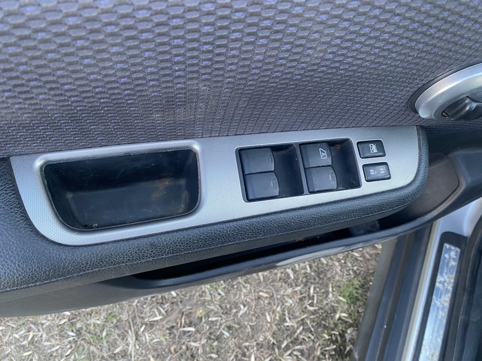 Interruptor ventana maestra conductor delantero izquierdo nissan versa 2007 2008 2009 2010 Foto 1 de 1