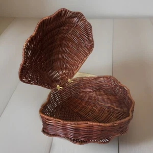 Vintage Beach Shell Wicker Rattan Basket Multiple Uses 10”W X 7”L - Picture 1 of 9