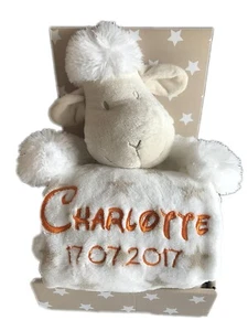 Kinder Baby Set mit Name & Geburtsdatum bestickt **Beige/Weiss - SCHAF** - Picture 1 of 3