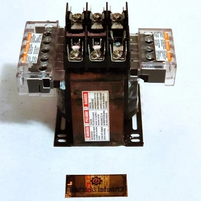 TRANSFORMADOR CUADRADO D 9070TF100D19 Foto 1 de 3