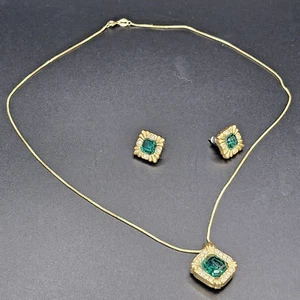 Collana tono oro e orecchini traforati vetro verde smeraldo sterling 925 catena 17" - Foto 1 di 16