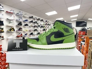 Nike Air Jordan 1 Mid ""Altitude Green"" ~ BQ6472 031 ~ Reino Unido Talla 7,5 ~ Euro 42 - Imagen 1 de 7