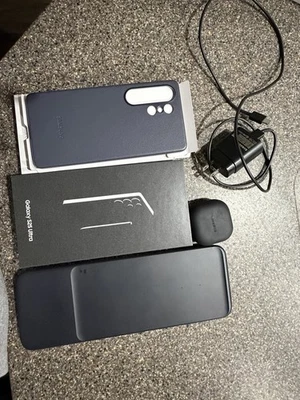 Samsung Galaxy S25 Ultra 1TB Titanium Black Unlocked With Accessories - Image 1 of 3