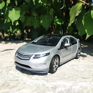1/18 Chevrolet Volt Electric Vehicle Diecast Model,Old Model Paint isn't Perfect - Picture 1 of 11