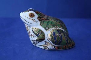 ROYAL CROWN DERBY MULBERRY HALL FROG LTD. ED. 500 PAPERWEIGHT - BOXED - Picture 1 of 8