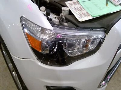 Used Right Headlight Assembly fits: 2014 Mitsubishi Outlander sport halogen Righ - Image 1 of 4