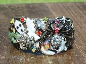Kirks Folly Halloween GHOSTS SPIDERS NEWTS SKULL Enameled; brass tone bangle - Picture 1 of 11