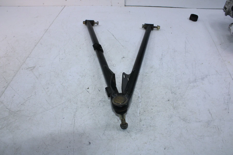 2009 Ski-Doo MXZ X 800R Power TEK 右前部降低控制臂 505072367 — 第 1/4 张图片