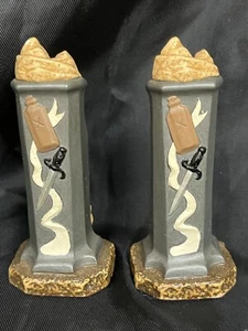 Vintage SAC SHERLOCK HOLMES Chess Pieces 2 Towers Hand Painted Replacements 3.5" - Picture 1 of 10