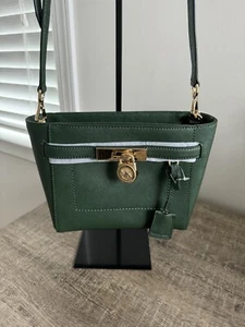 NWT Michael Kors Saffiano Leather Hamilton Traveler TZ Medium Messenger In Moss - Picture 1 of 9
