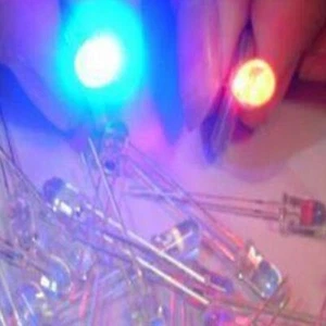 100,5mm Bi-Polar Color Flashing Red/Blue Bright Led,RB - Picture 1 of 1
