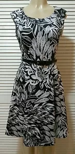 ¡NUEVO! Vestido con cinturón de flor de pluma INC International Concepts S,M - Imagen 1 de 4