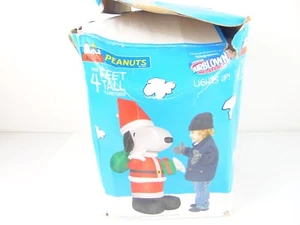 Gemmy Over 4' Airblown Snoopy In Santa Suit With Present & Gift Bag - Picture 1 of 6