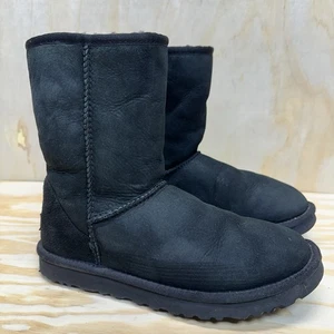 UGG Boots Classic Womens Sz 7 - Picture 1 of 10