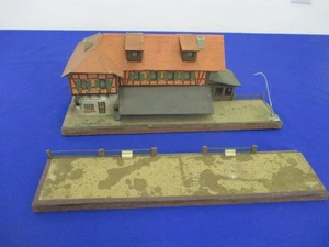 G5926) Modelleisenbahn Spur H0 :  TeMos Bahnhof Neuhausen  - Bild 1 von 10