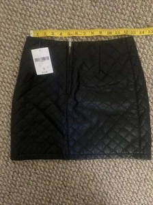 black skirts - Picture 1 of 2