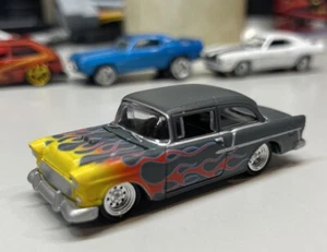 1995 CHEVY 2-DOOR SEDAN      2005 JOHNNY LIGHTNING CHEVY THUNDER   1:64 DIE-CAST - Picture 1 of 3