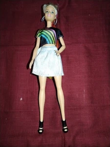 Mattel FXN96 Barbie Rainbow Sparkle Hair Puppe im Original Outfit und Schuhen  - Bild 1 von 8