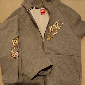 Nike Ladies Hoodie And Leggins - Picture 1 of 5