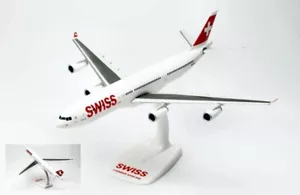 MODELLINO AEREO STATICO HERPA AIRBUS A340-300 SWISS AIR LINES SCALA 1/200 - Foto 1 di 5