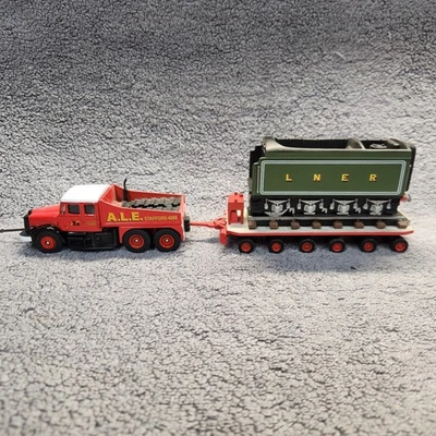 Diecast A.L.E. Stafford 42611. Hauling A LNER Train Car.. 1:50. Loose. - Image 1 of 4