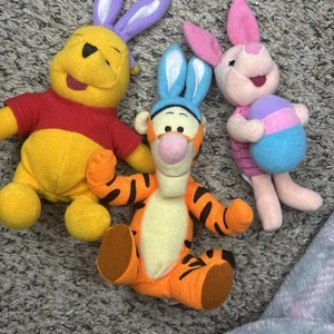 Lot of 3 Plush rare Easter toy - Disney Winnie the Pooh - 1998 Mattel - Picture 1 of 11