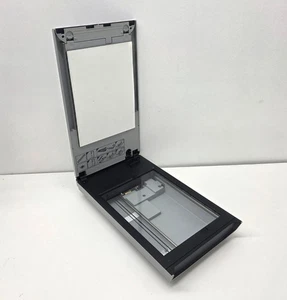 Canon CanoScan 5600F USB Flatbed Color Image Desktop Photo Document Film Scanner - Picture 1 of 5