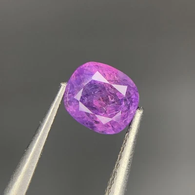 Natural Bicolor Sapphire, Purplish Pink Color Cushion Cut Loose Gemstone-1.50 ct - Image 1 of 4