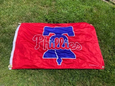 VINTAGE PHILADELPHIA PHILLIES 3'X5' RETRO LOGO HOUSE FLAG RICO INDUSTRIES BANNER - Image 1 of 4