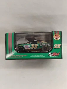 33 Ken Schrader 1997 Skoal Bandit Racing Chevrolet Monte Carlo 1:64 Scale Revell - Picture 1 of 6