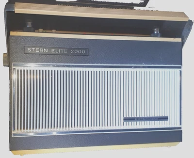 1x RFT Vintage Kofferadio Modell  Stern Elite 2000 DDR  Bastler - Bild 1 von 4