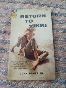 Vintage 1959 Return To Vikki John Tomerlin  Gold Medal sleaze paperback book  - Bild 1 von 13