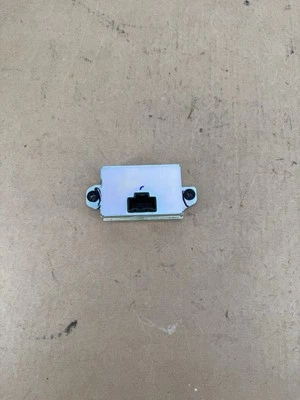 Chevrolet Equinox 2010-2017 módulo de cancelación activa de ruido 22740631 OEM Foto 1 de 4