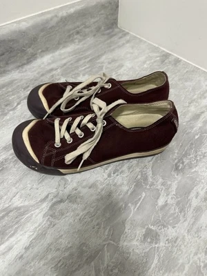 Женские кроссовки Keen на шнуровке размер 9,5 - Изображение 1 из 4