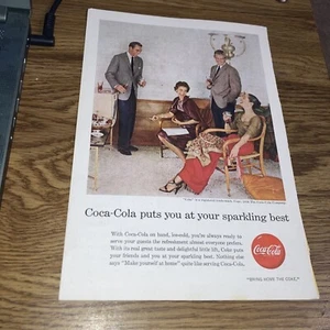 Anuncio publicitario impreso vintage de Coca-Cola-1956 Coca Cola te pone en tu... - Imagen 1 de 2