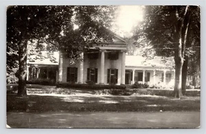 RPPC Kolonialstil Zuhause Greenfield MA Massachusetts Vintage unveröffentlichtes Foto Postkarte - Bild 1 von 2