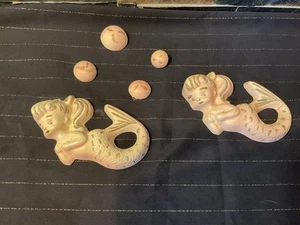 Vintage 2 Pink mermaids and bubbles Chalk ware Wall Hanging Set 1950’s - Picture 1 of 5