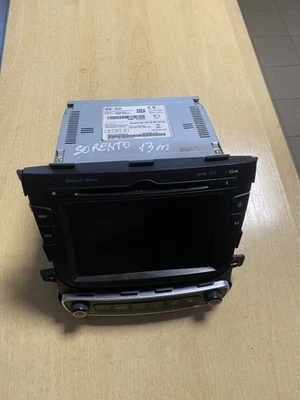 KIA Sorento 2014 Radio CD GPS player head unit 965602PDA0VA FOM85614 - Image 1 of 4