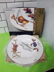 Royal Worcester Evesham Gold 4 Dinner Plates - Picture 1 of 7
