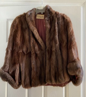 Vintage Beautiful Brown Mink Genuine Fur Cape Sz S/M - Image 1 of 4