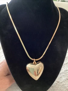 Collar de cadena larga colgante corazón hinchado tono dorado vintage ~NOS - Imagen 1 de 7